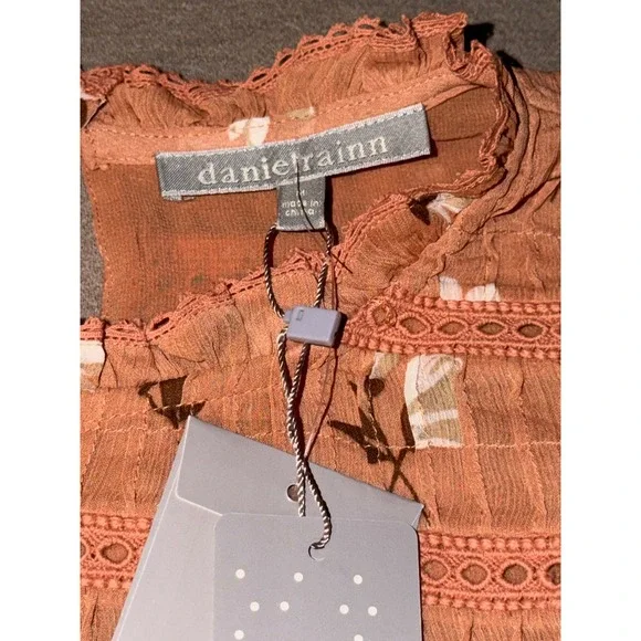 Daniel Rainn Peach Floral Print Sheer Blouse Top Lace Detail Sheer Lined Size M - Picture 5 of 7